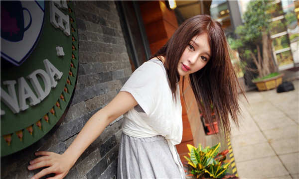 兴仁想找一个女性生孩子给报酬-｛找个女人生孩子多少钱｝